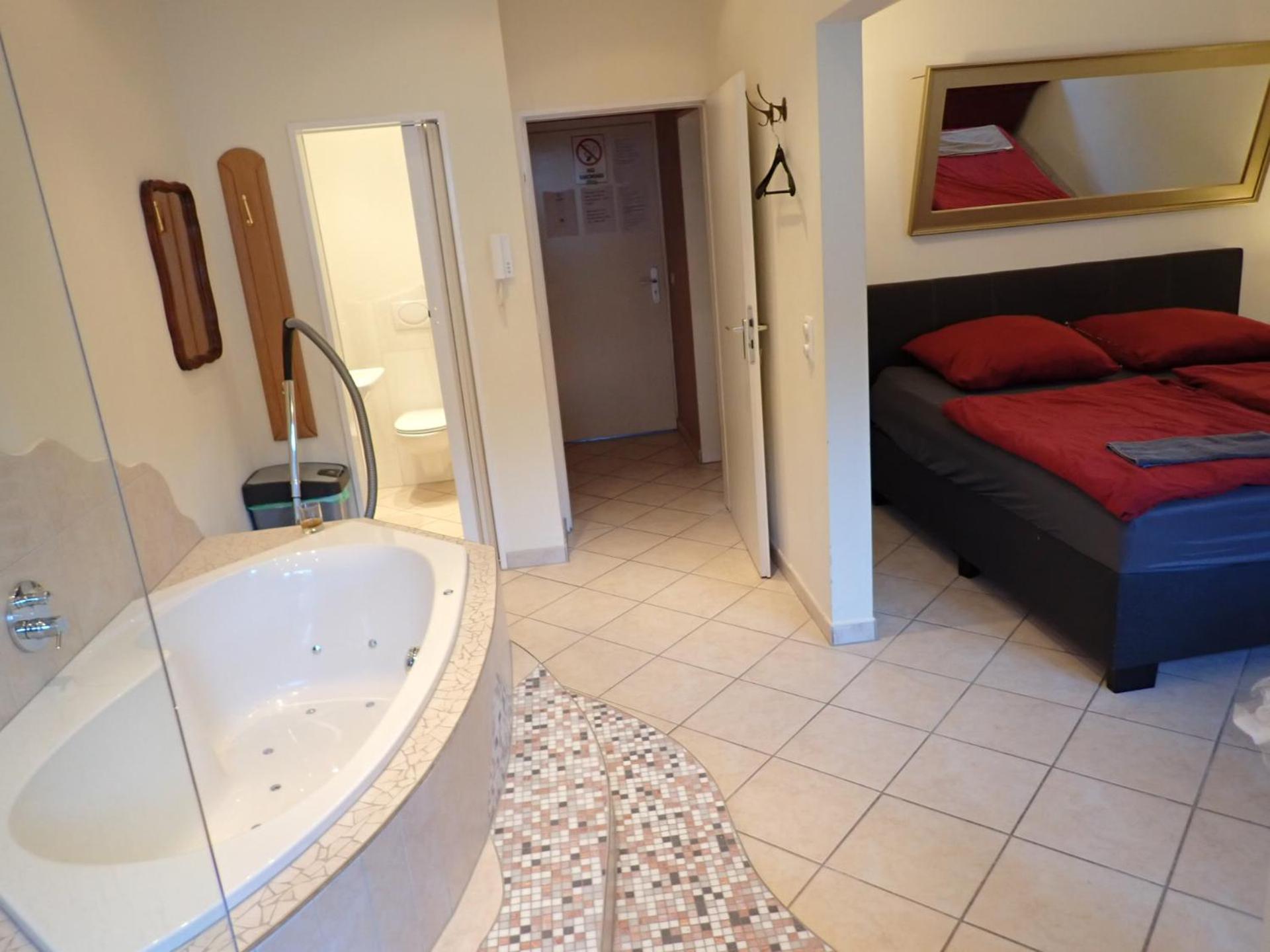 Studio 46 Qm In Domnaehe Köln Eksteriør billede